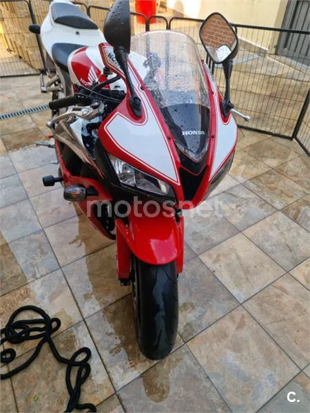Honda CBR600RR - Vista 4