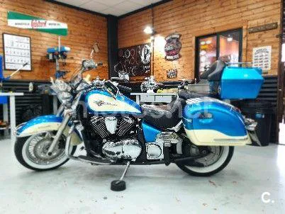 Kawasaki VN900 Classic - Vista 3