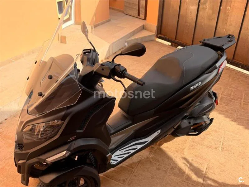 Piaggio MP3 530 Exclusive - Vista 13