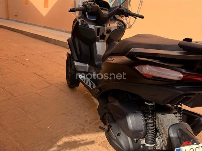 Piaggio MP3 530 Exclusive - Vista 6