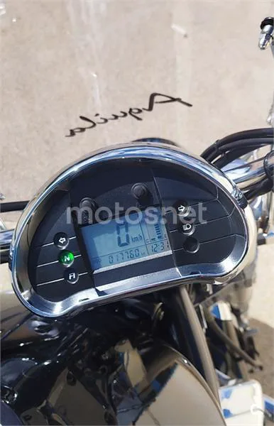 Hyosung Aquila GV 650i EFI - Vista 3