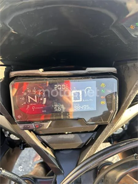 Honda CBR650R - Vista 8