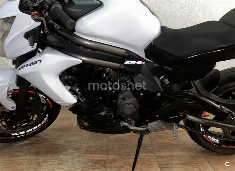 Kawasaki ER-6n - Vista 3