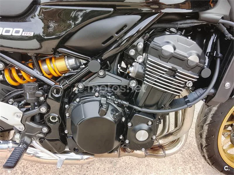 Kawasaki Z900RS - Vista 8
