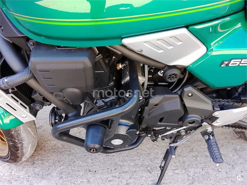 Kawasaki Z650 - Vista 3