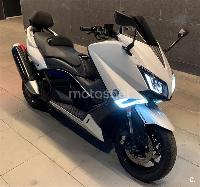 Yamaha TMAX 530 - Vista 5
