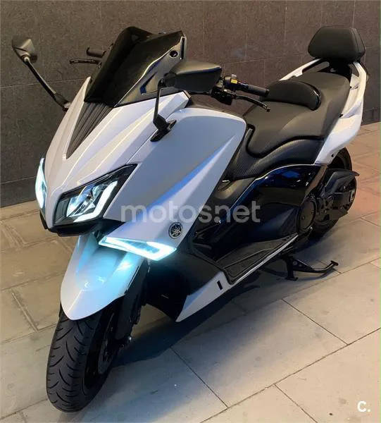 Yamaha TMAX 530 - Vista 7