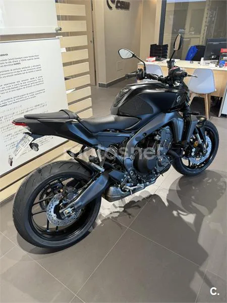 Yamaha MT-09 - Vista 3