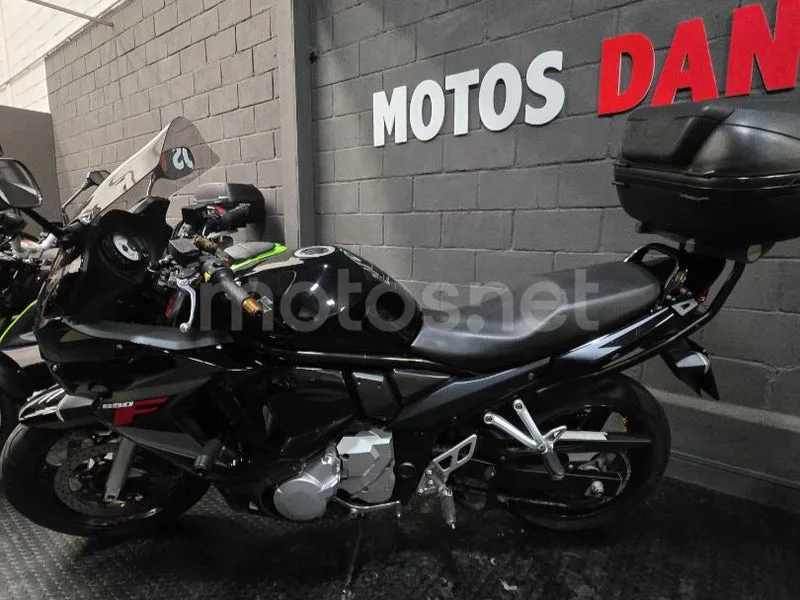 Suzuki GSX650F - Vista 9