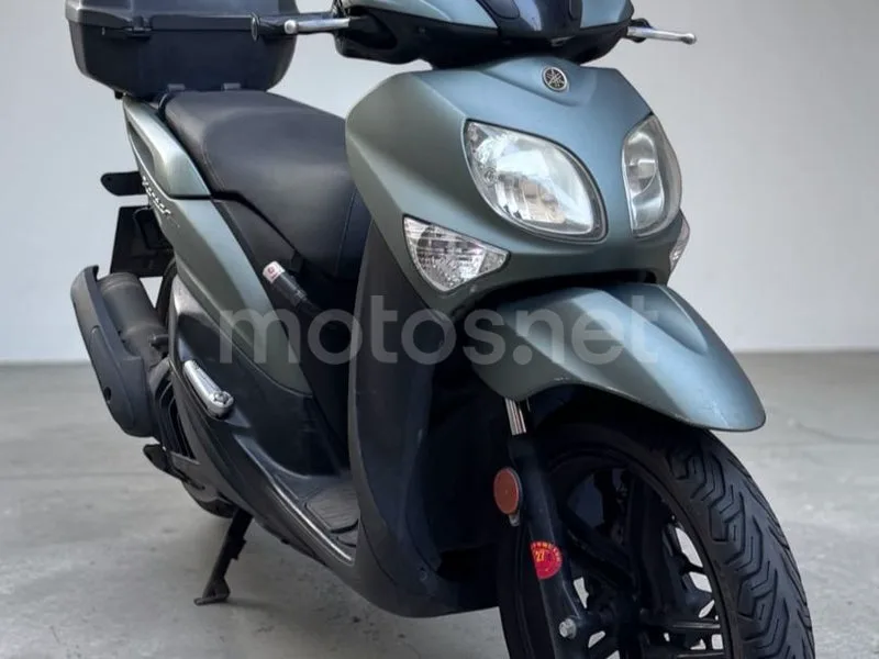 Yamaha Xenter 125 - Vista 4