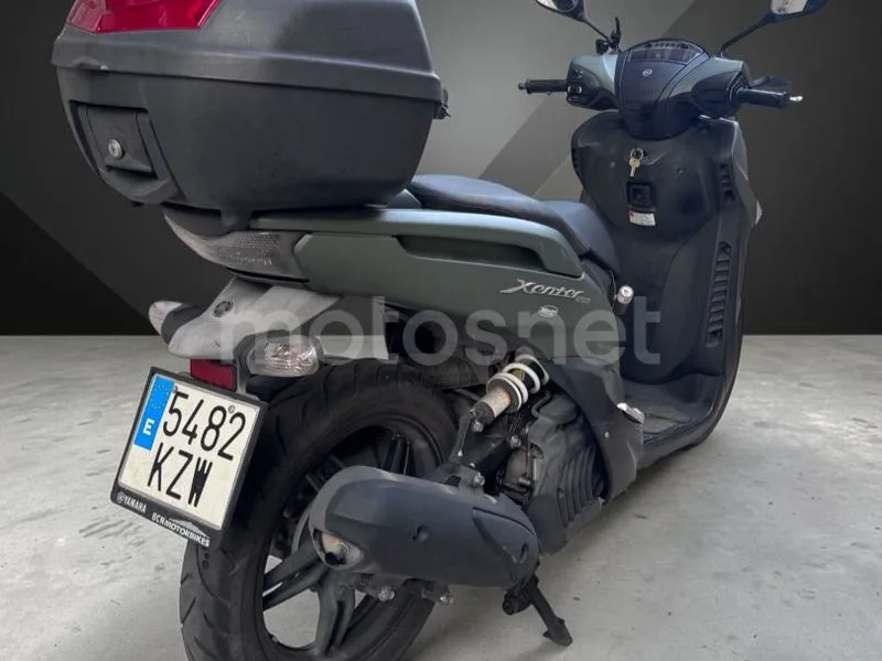 Yamaha Xenter 125 - Vista 7