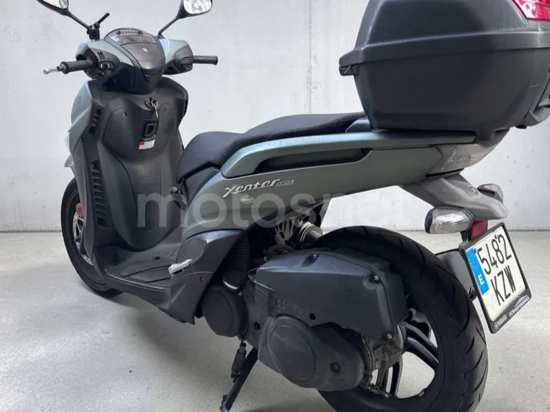 Yamaha Xenter 125 - Vista 8