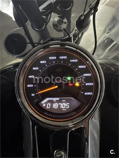 Harley-Davidson Sport Glide - Vista 11