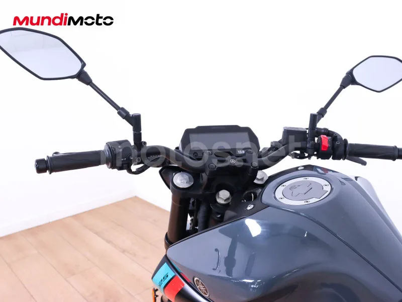 Yamaha MT-125 - Vista 11