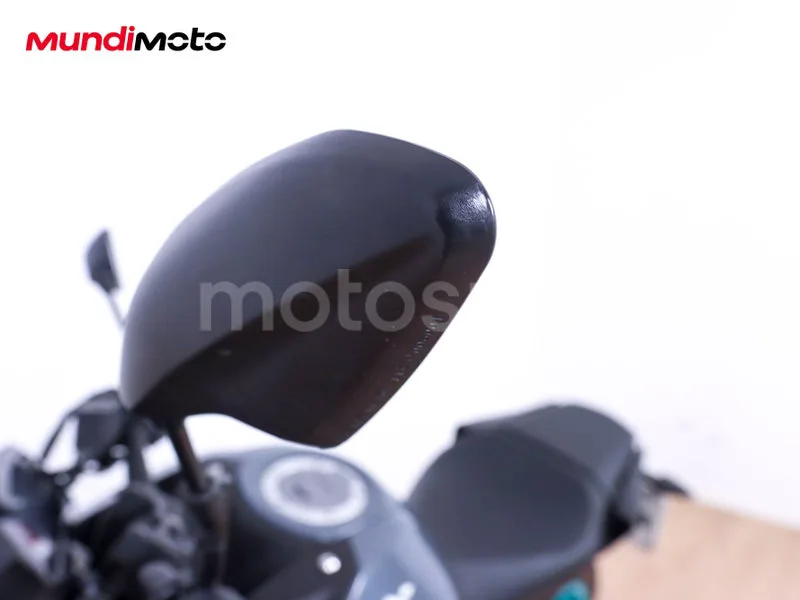 Yamaha MT-125 - Vista 21