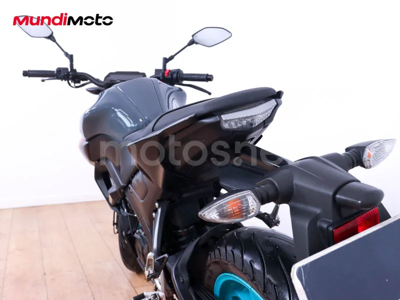 Yamaha MT-125 - Vista 9