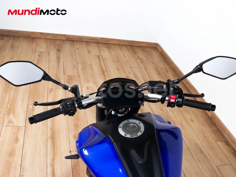 Yamaha MT-07 - Vista 11