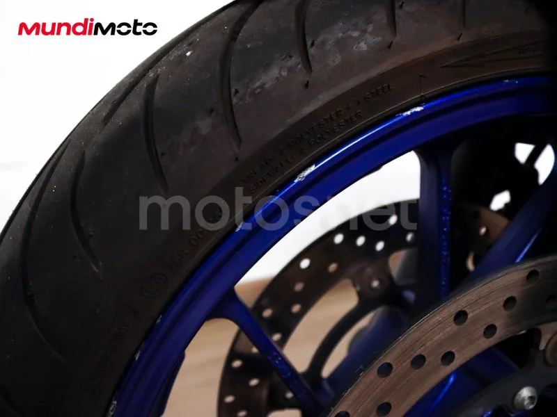 Yamaha MT-07 - Vista 20