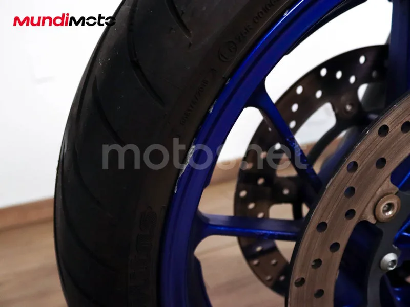Yamaha MT-07 - Vista 21