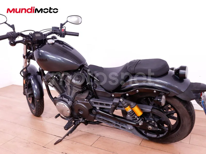 Yamaha XV950 - Vista 8