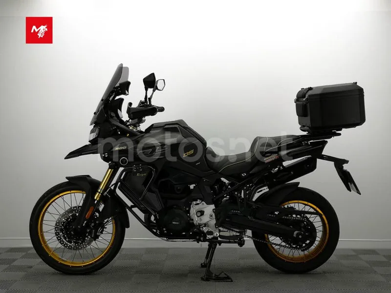 Voge 900DSX - Vista 17