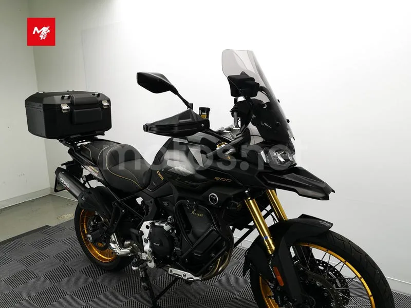 Voge 900DSX - Vista 3