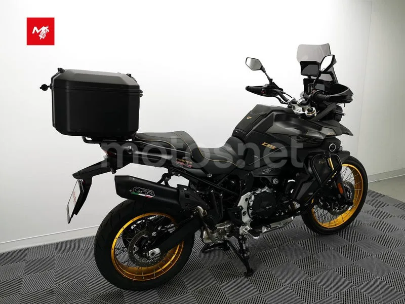 Voge 900DSX - Vista 5