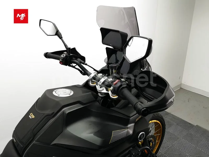 Voge 900DSX - Vista 8