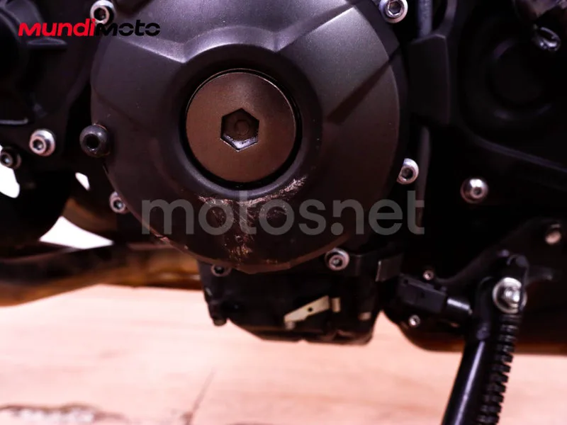 Yamaha MT-09 - Vista 24