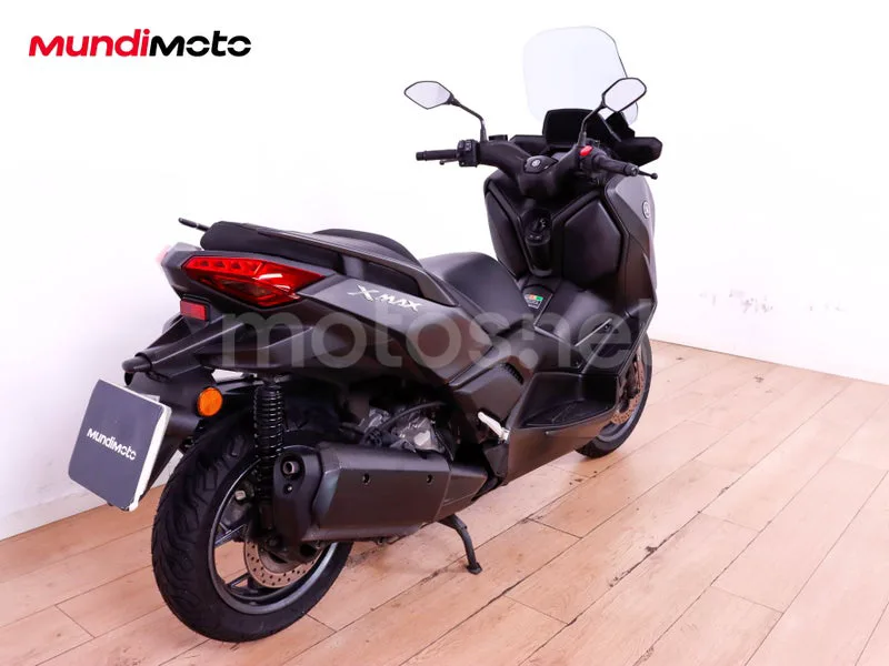 Yamaha XMAX 300 - Vista 3