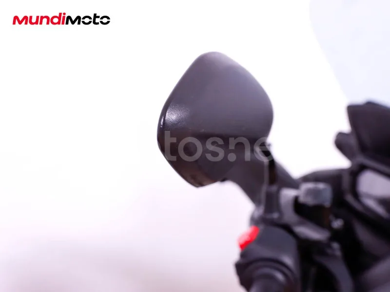 Yamaha XMAX 300 - Vista 25
