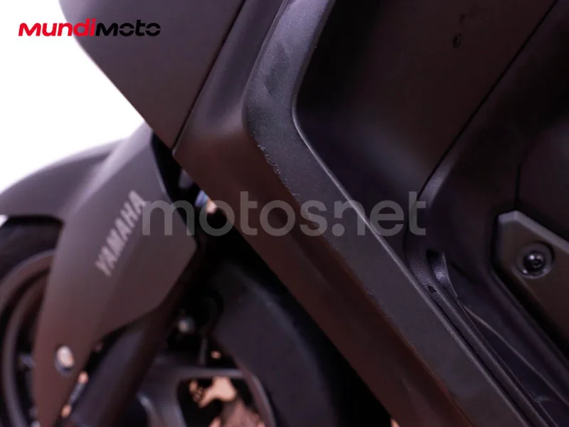 Yamaha XMAX 300 - Vista 26