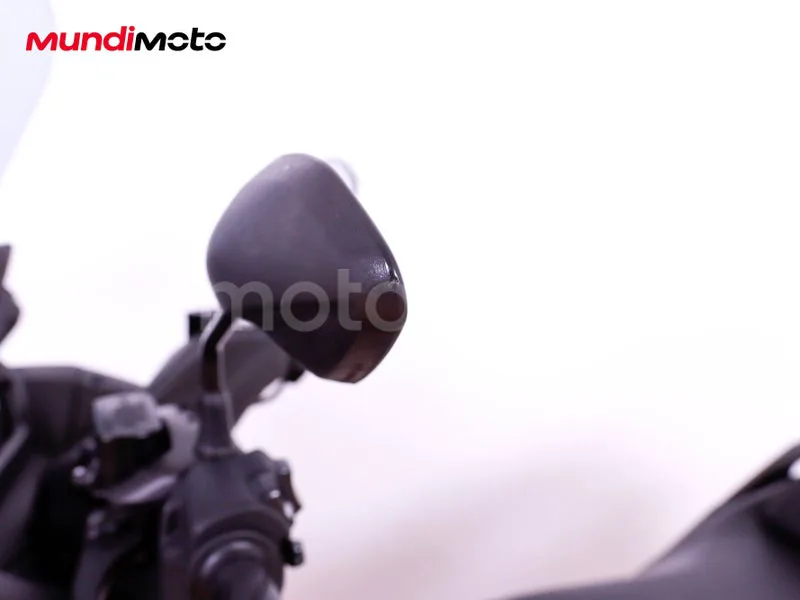 Yamaha XMAX 300 - Vista 27