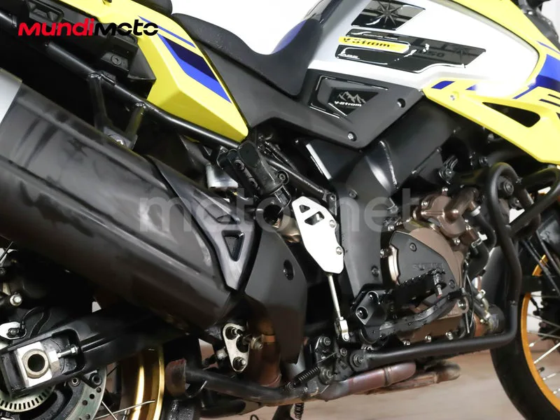 Suzuki V-Strom 1050 - Vista 4