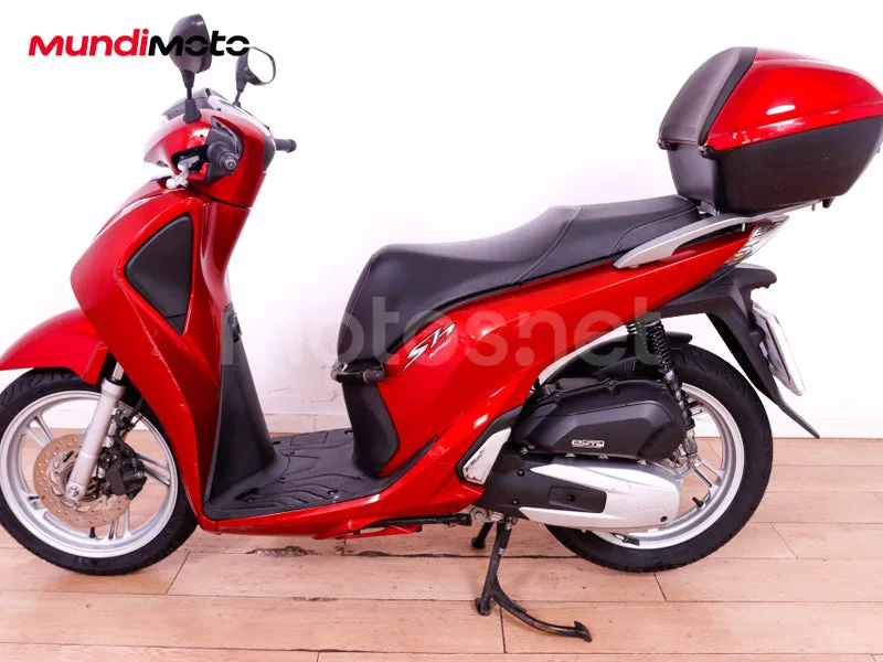 Honda SH125i - Vista 6