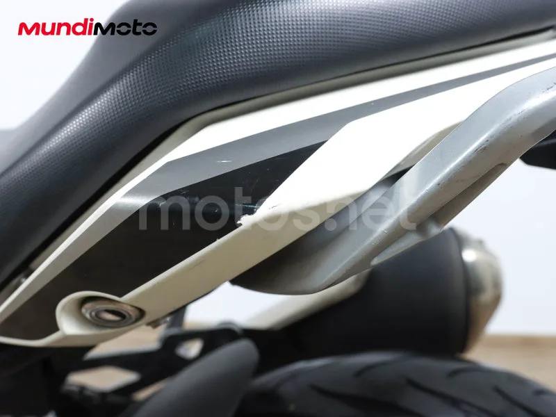 BMW G 310 R - Vista 13