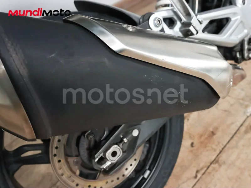 BMW G 310 R - Vista 15