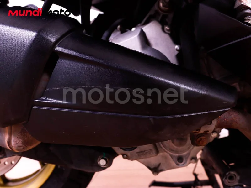 Yamaha TMAX - Vista 18