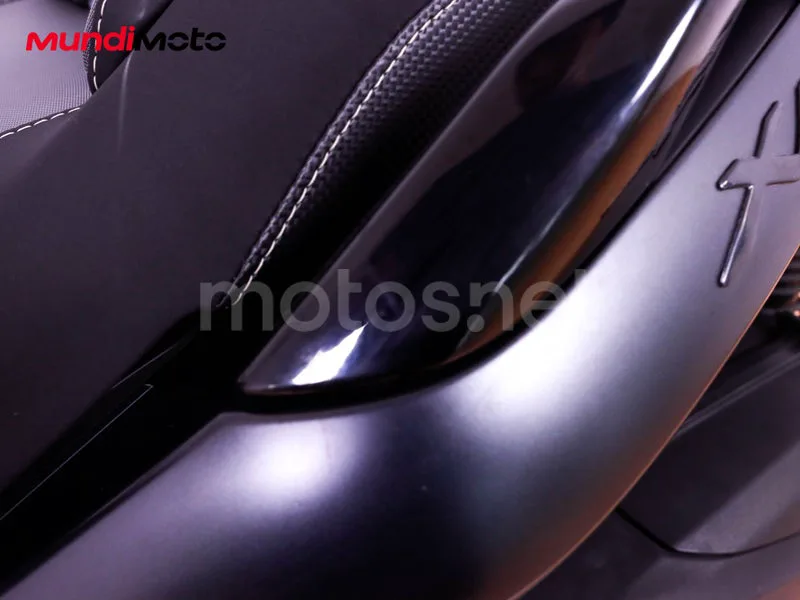 Yamaha TMAX - Vista 50