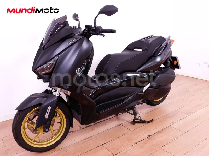 Yamaha TMAX - Vista 7