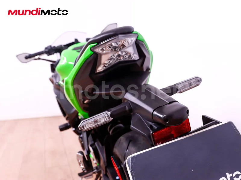 Kawasaki Ninja 650 - Vista 9