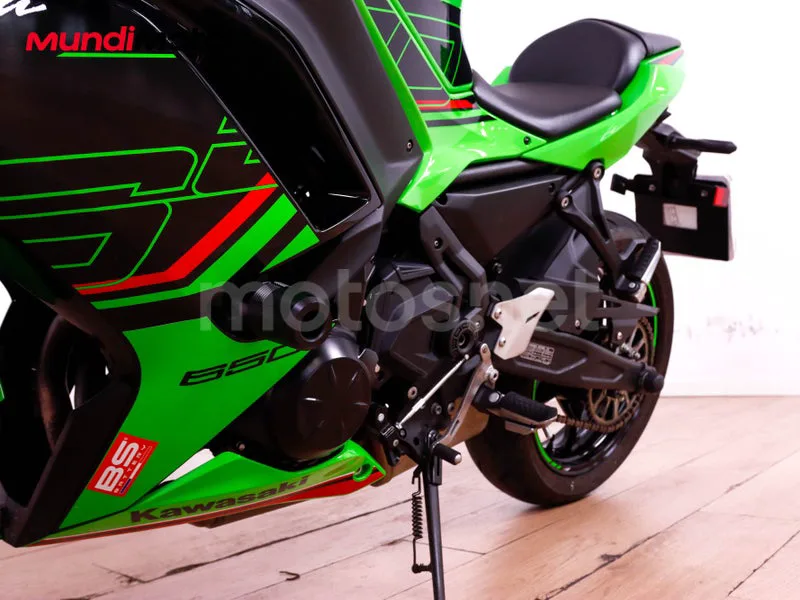 Kawasaki Ninja 650 - Vista 10