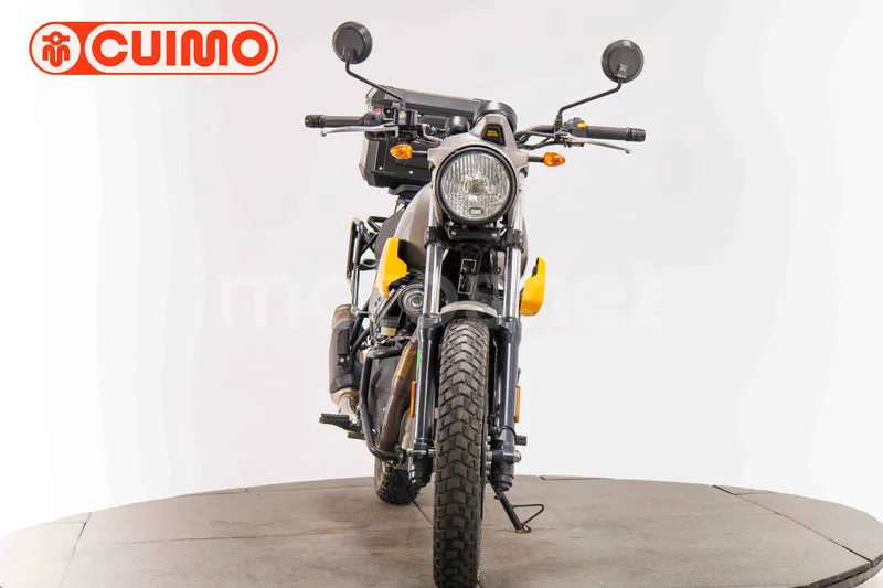 Royal Enfield Scram 411 - Vista 10