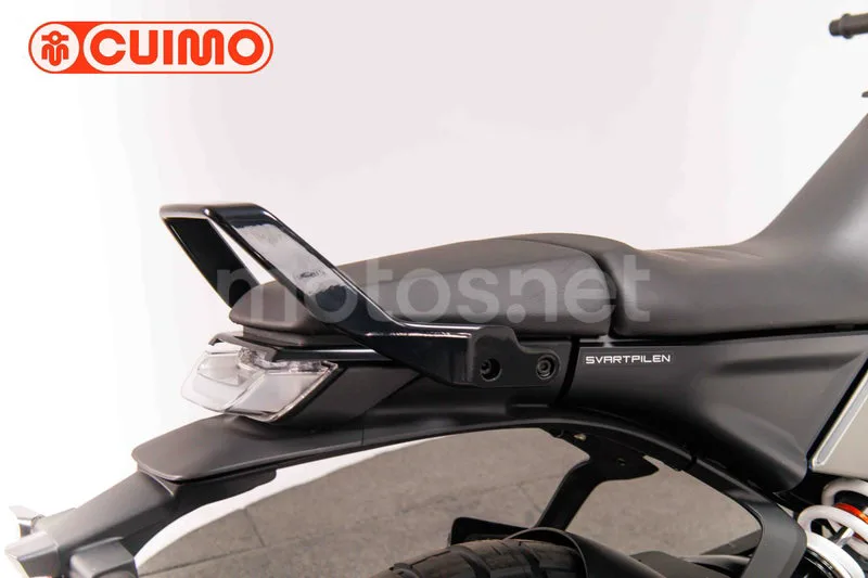 Husqvarna Svartpilen 401 - Vista 19