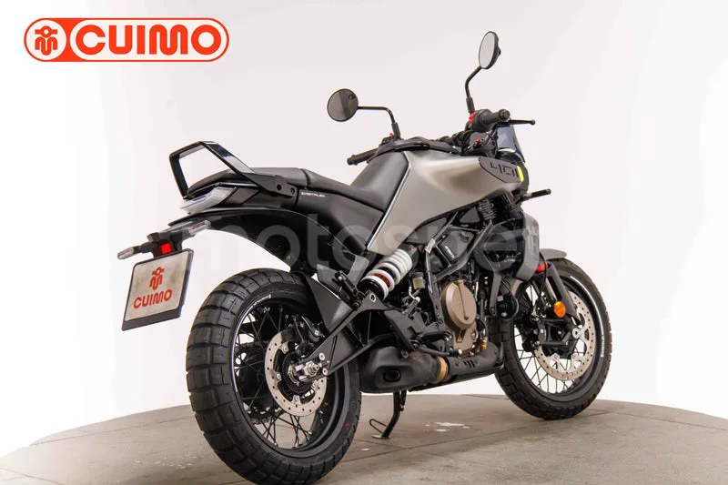 Husqvarna Svartpilen 401 - Vista 4