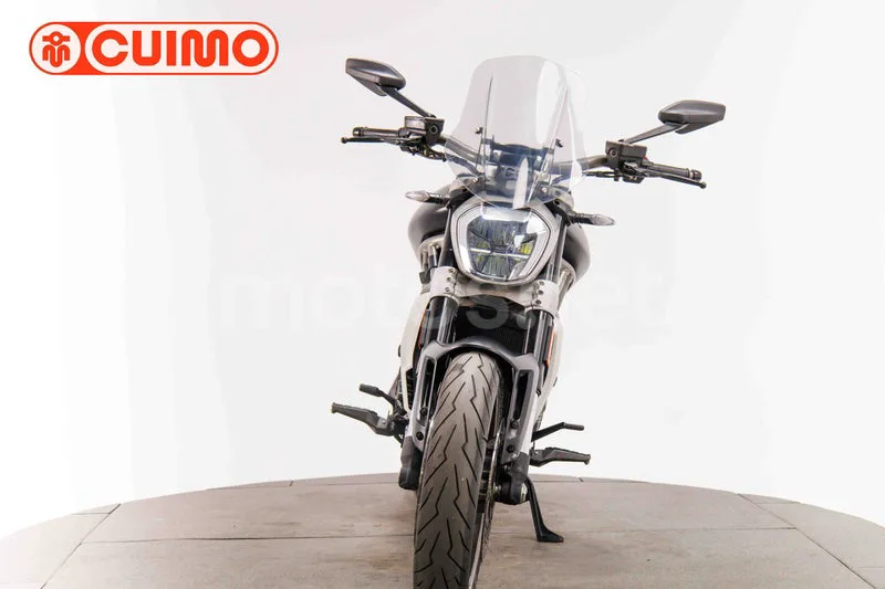 Ducati XDiavel - Vista 10