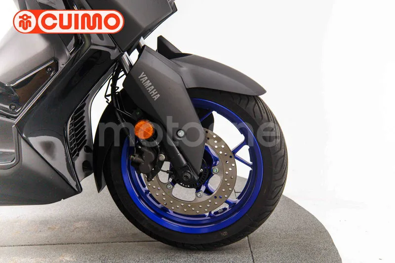 Yamaha XMAX 300 - Vista 13