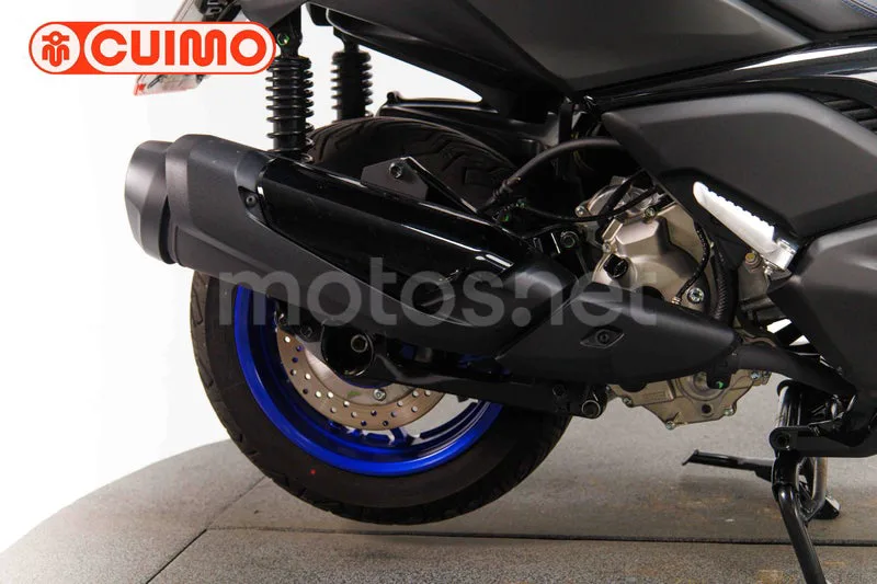 Yamaha XMAX 300 - Vista 14