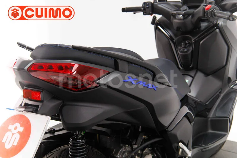 Yamaha XMAX 300 - Vista 16