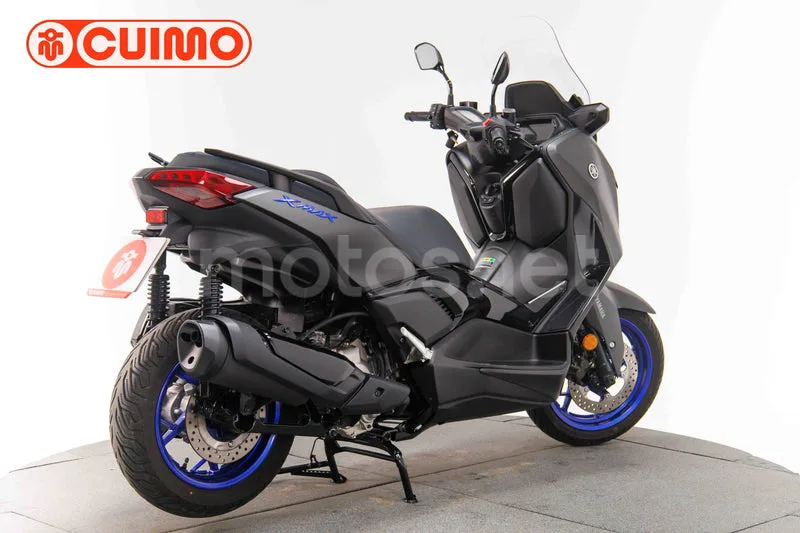 Yamaha XMAX 300 - Vista 4